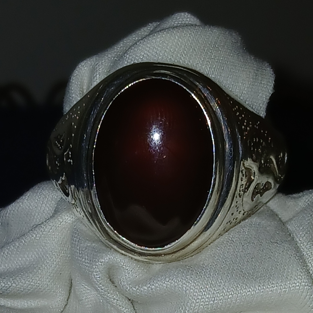 Elegant SS 925 and Carnelian Center Stoned Mens Size 11 Ring